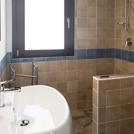 Chia, Scorci Di Mare Tatil Evi Chia