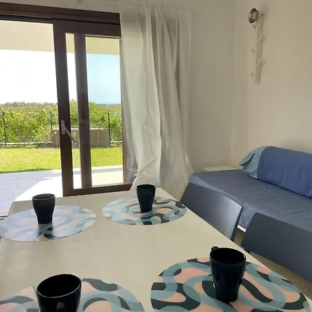 Chia, Scorci Di Mare Tatil Evi Chia