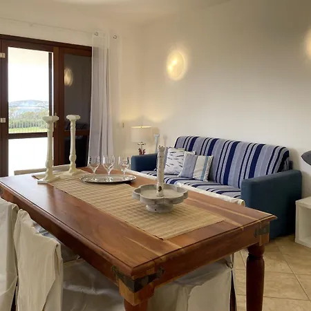 Chia, Scorci Di Mare Tatil Evi *